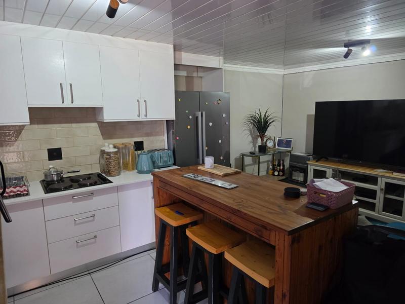 5 Bedroom Property for Sale in Langa Western Cape